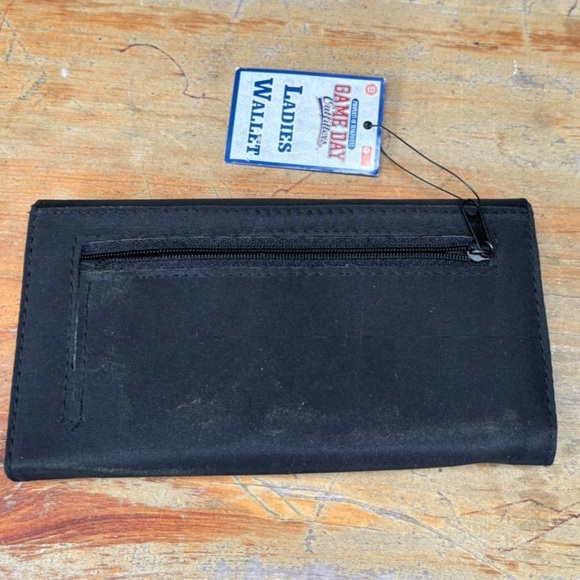 New University of Kentucky Wildcats Game Day Outfitters Black Ladies Wallet - Picture 2 of 7